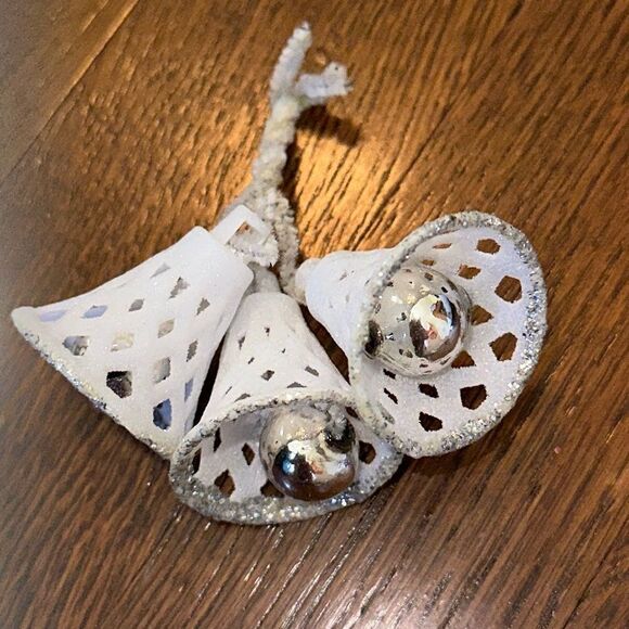 Vtg 3 Large White Filigree Sugar Christmas Bells with silver clappers/glitter - Picture 1 of 5